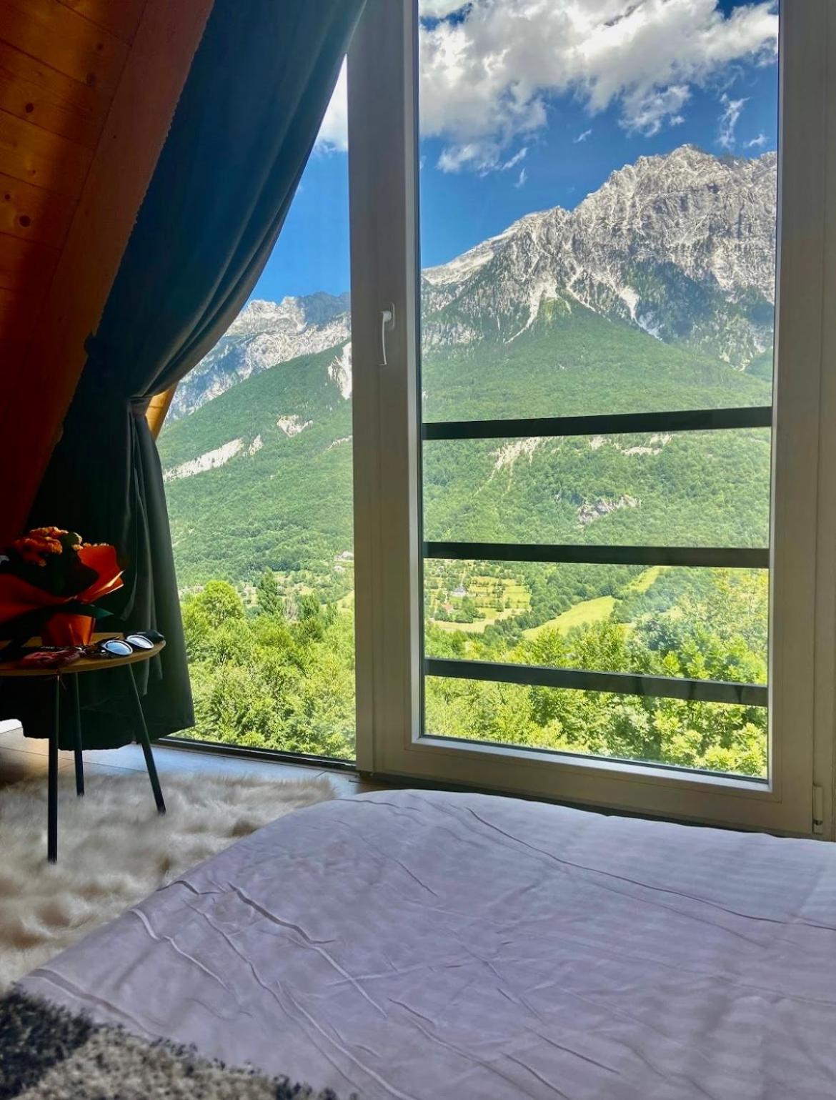 Vidis Chalet Boutique Hotel Theth Esterno foto