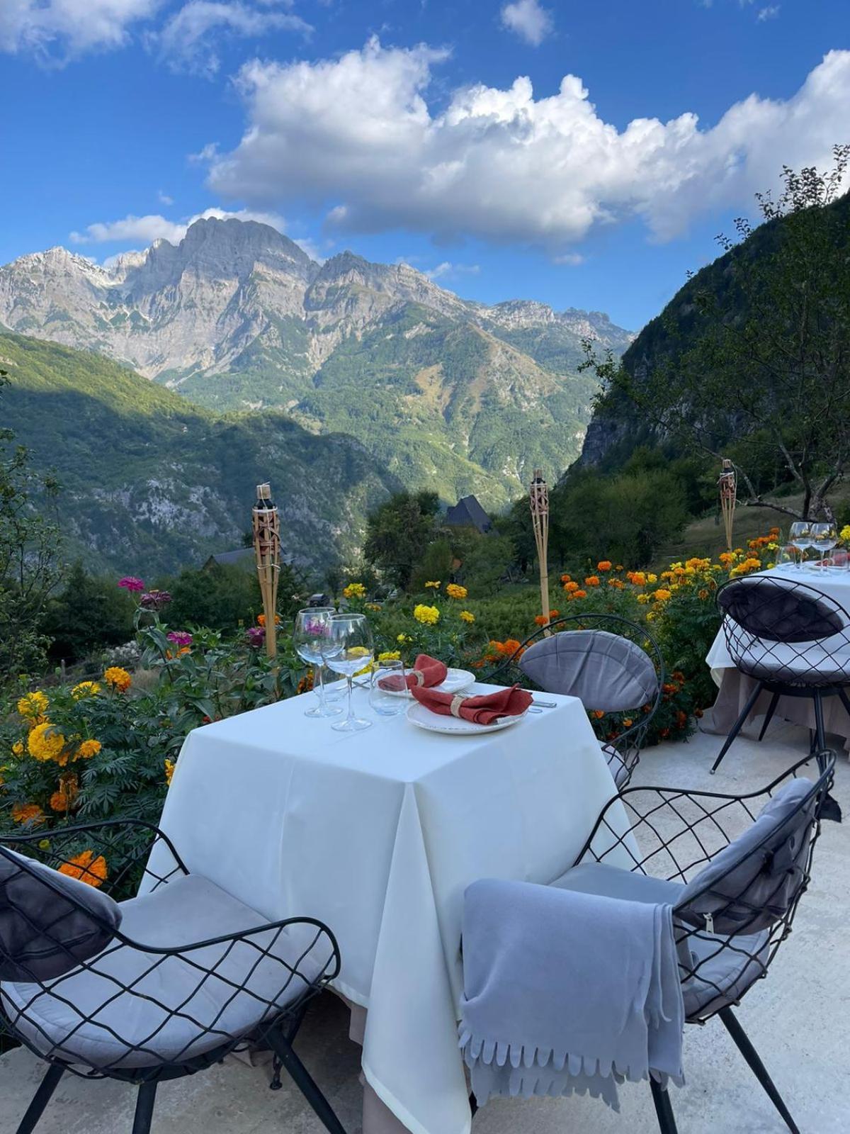 Vidis Chalet Boutique Hotel Theth Esterno foto