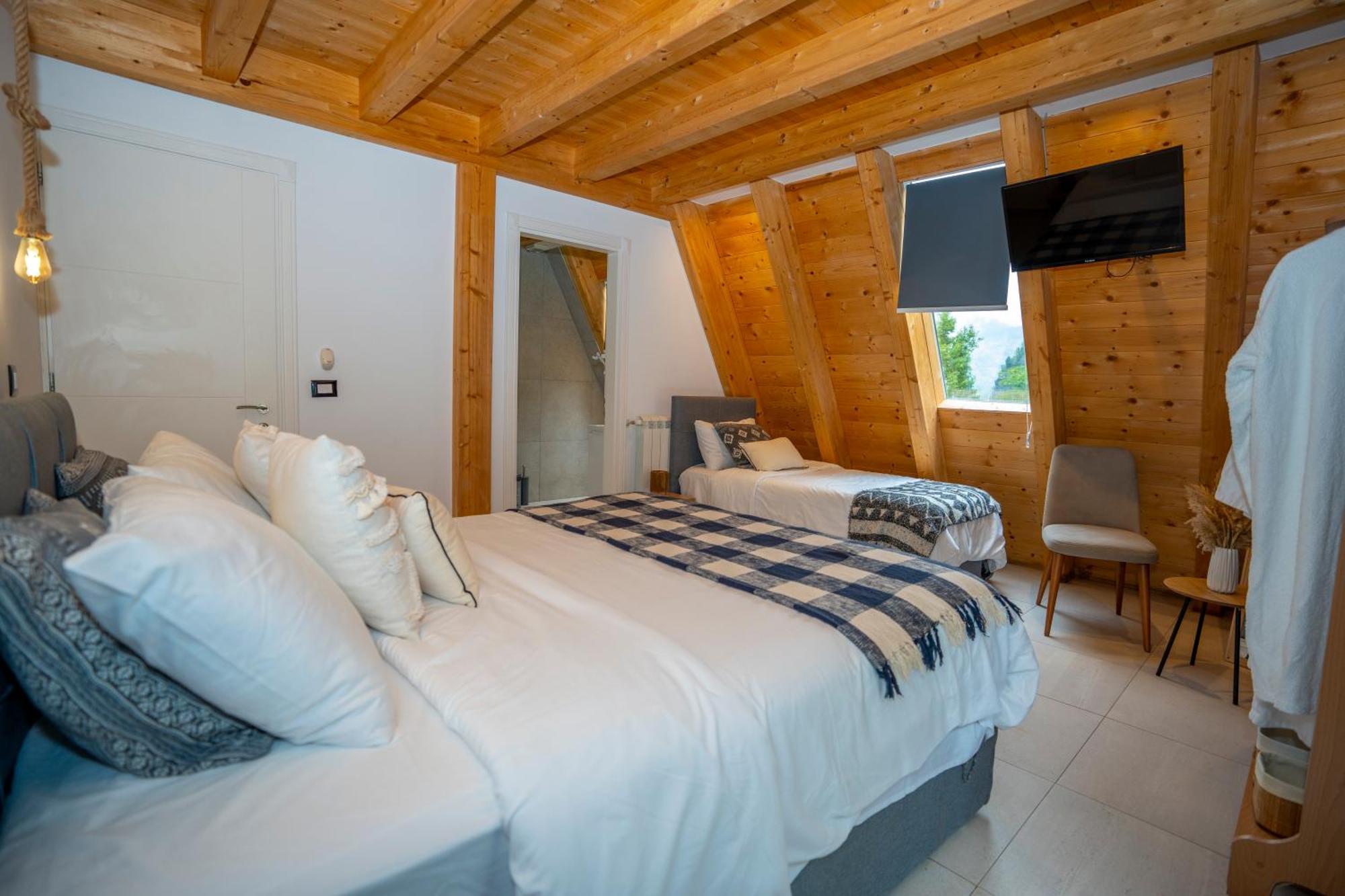 Vidis Chalet Boutique Hotel Theth Esterno foto