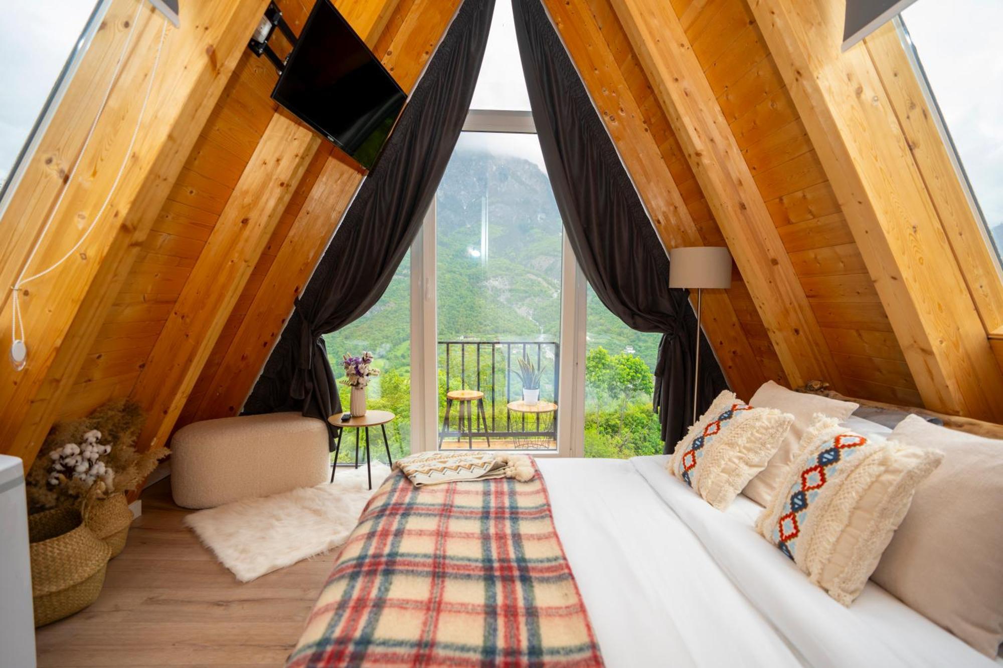 Vidis Chalet Boutique Hotel Theth Esterno foto