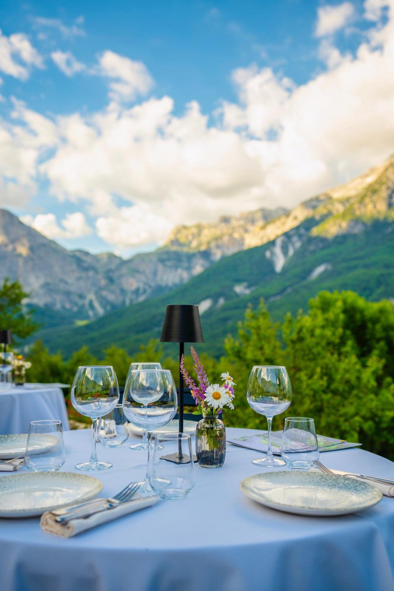 Vidis Chalet Boutique Hotel Theth Esterno foto