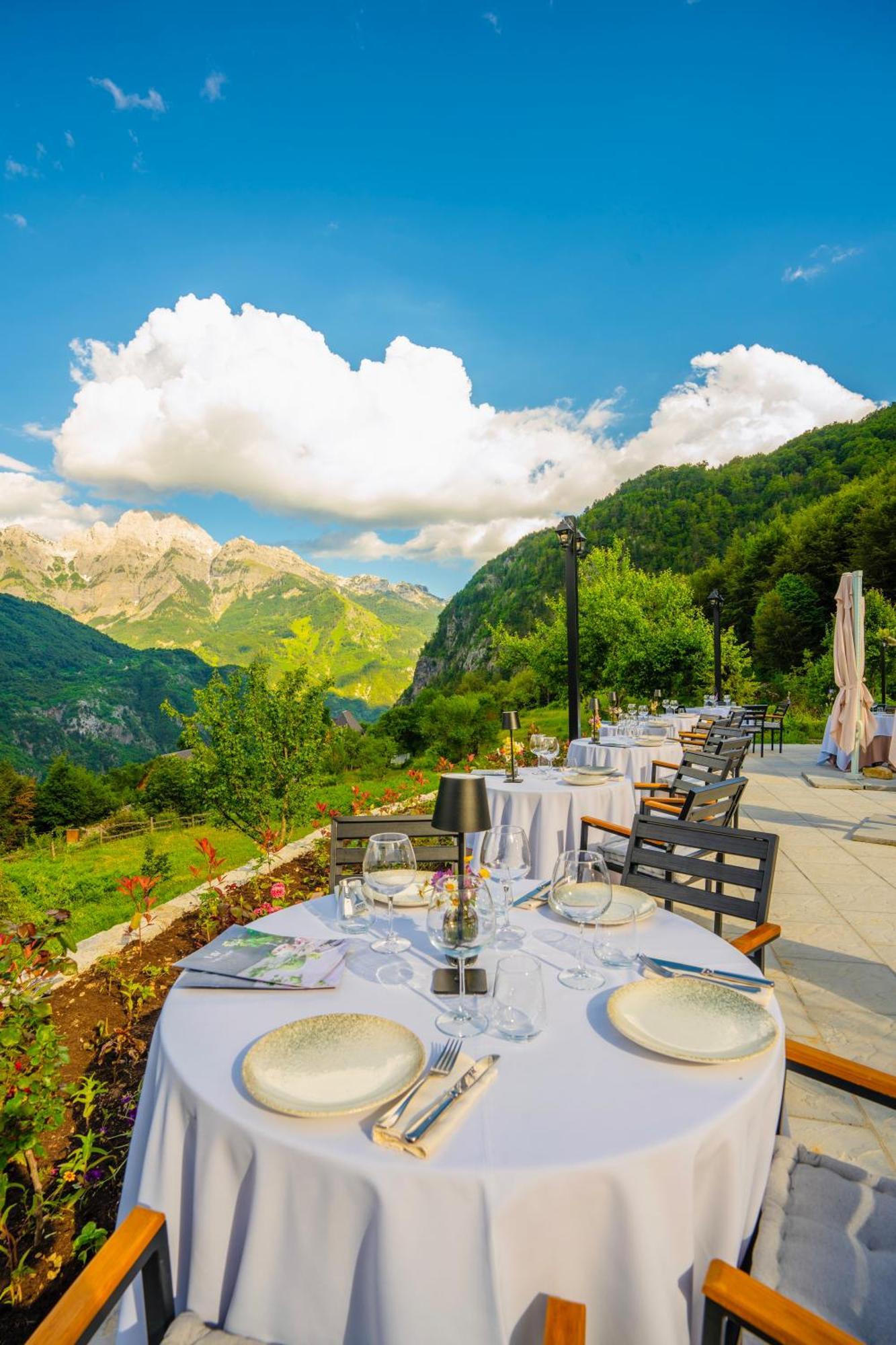 Vidis Chalet Boutique Hotel Theth Esterno foto