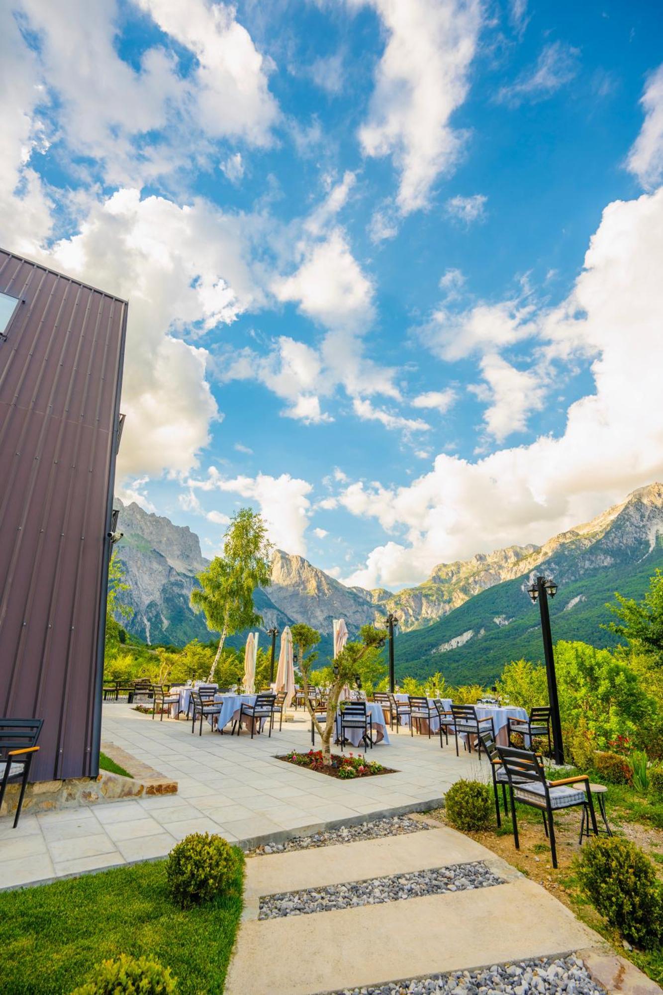 Vidis Chalet Boutique Hotel Theth Esterno foto