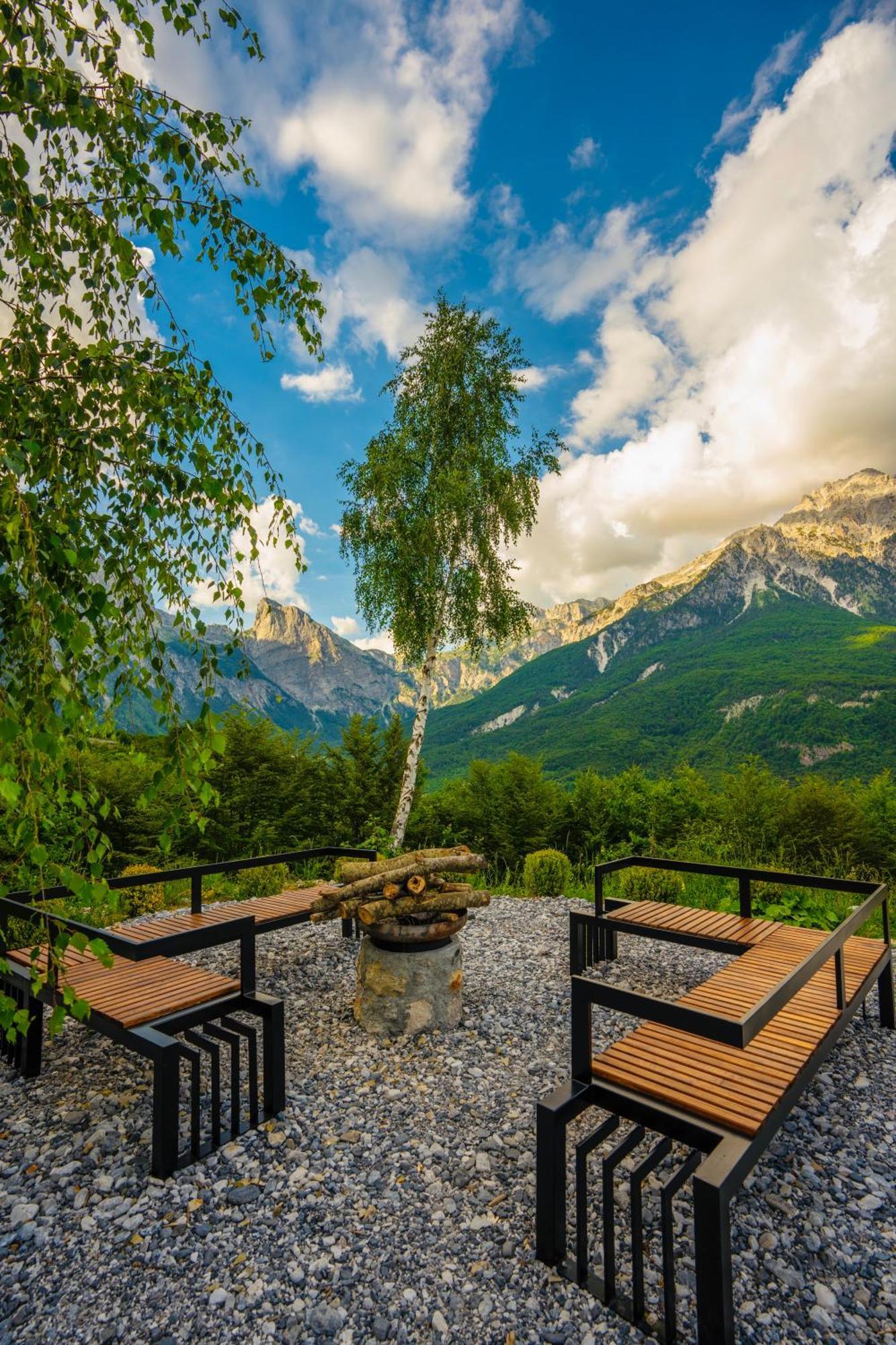 Vidis Chalet Boutique Hotel Theth Esterno foto