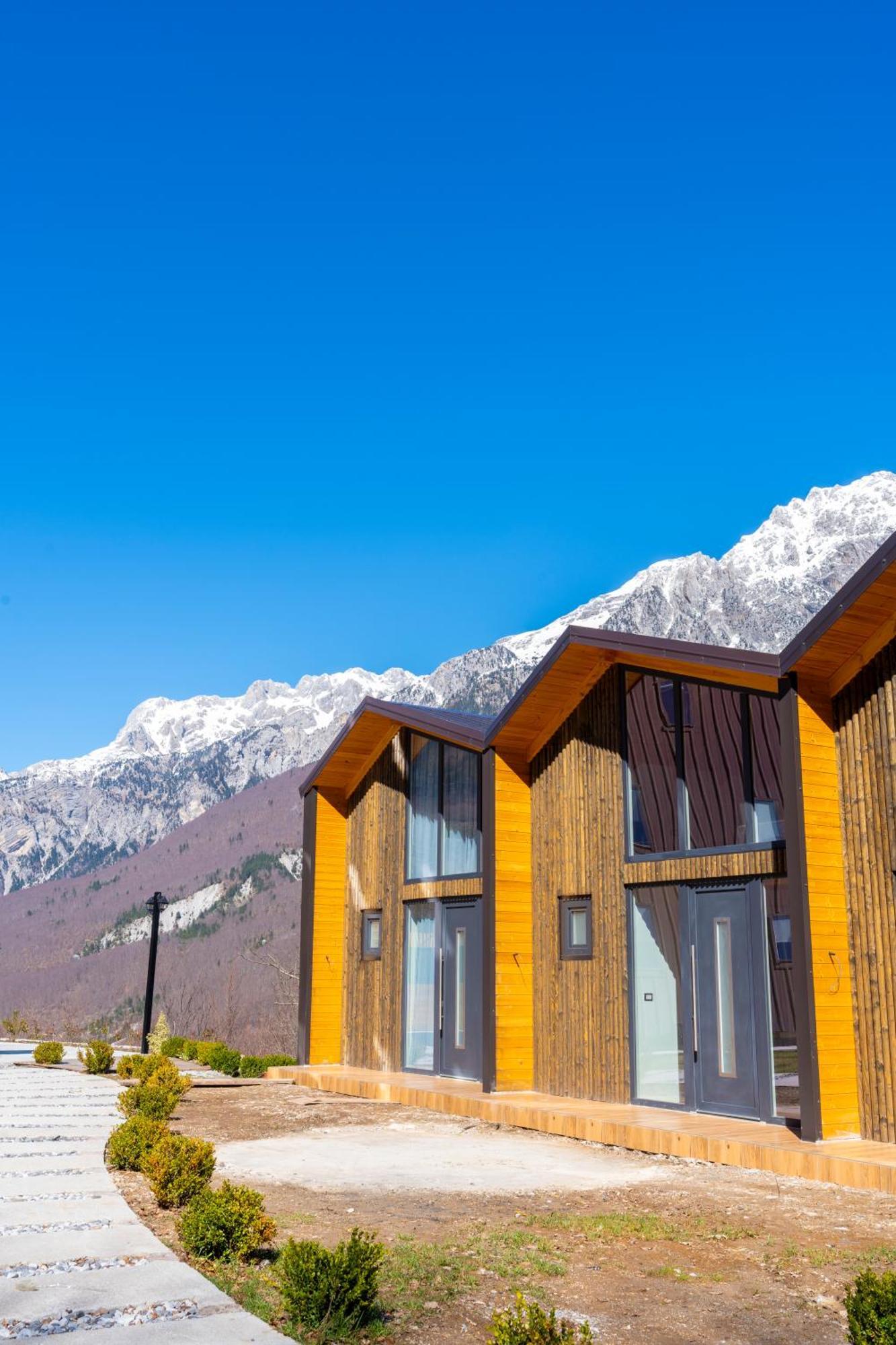 Vidis Chalet Boutique Hotel Theth Esterno foto