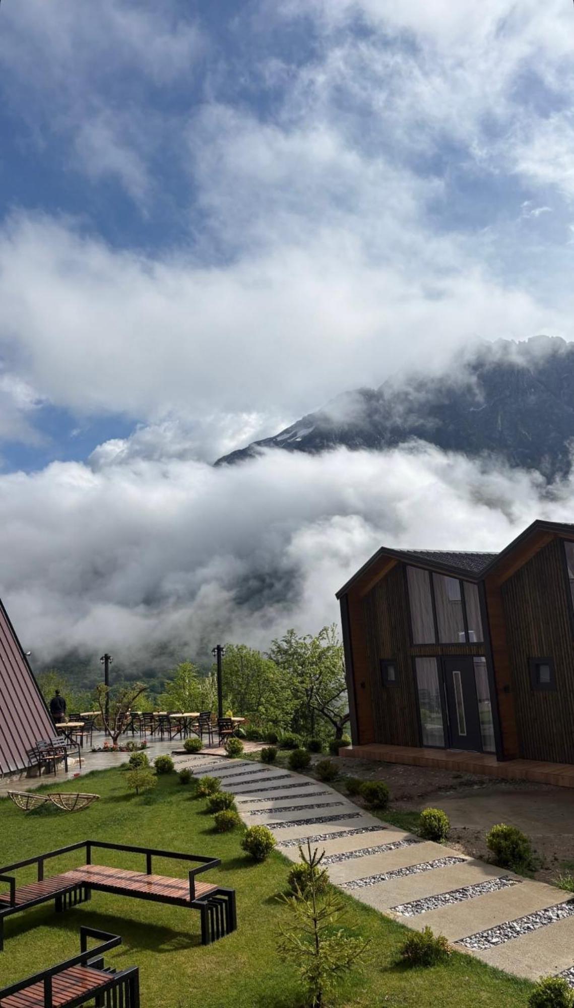 Vidis Chalet Boutique Hotel Theth Esterno foto